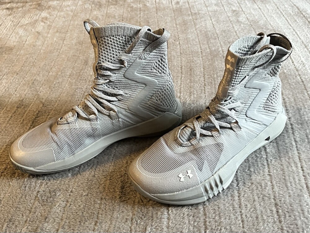 Under Armour Highlight Ace 2.0 Mod Grey Womens volleyball shoes Size 7